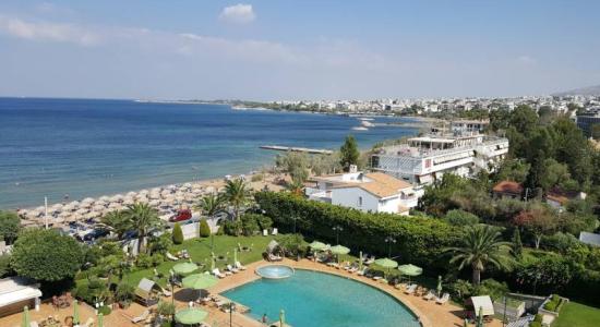 Mikro Kavouri beach