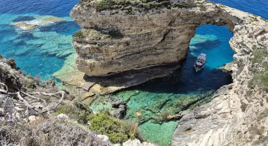 Tripitos Arch Beach