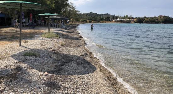 Rouga Bay, Paliampela
