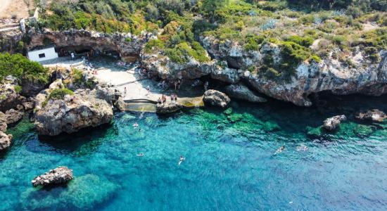 Gnospi Beach