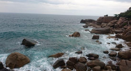 Lang Khai Bay Beach
