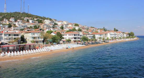 Kinaliada Maviyesil Beach
