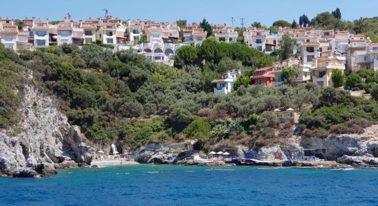 Oz Dostlar Beach