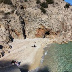 Foto von Klancac beach mit sehr sauber Sauberkeitsgrad