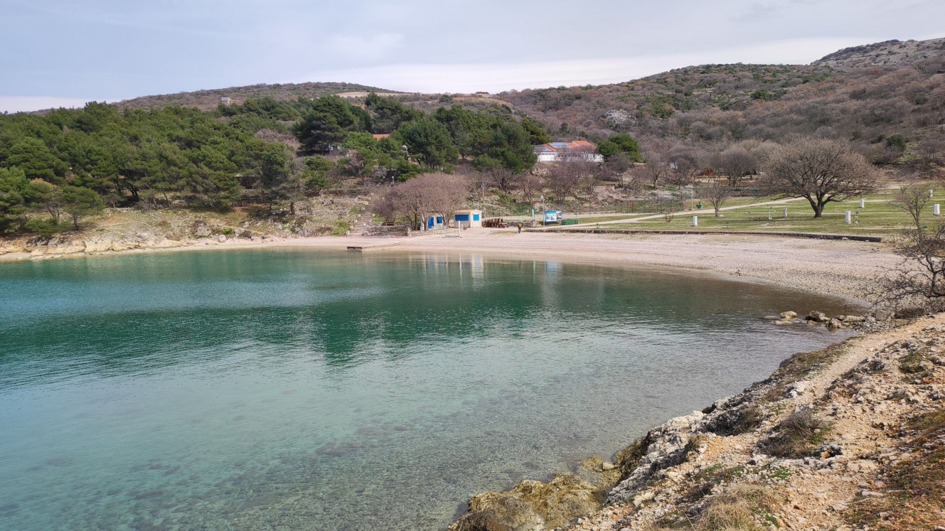 Foto von Konobe beach mit sehr sauber Sauberkeitsgrad
