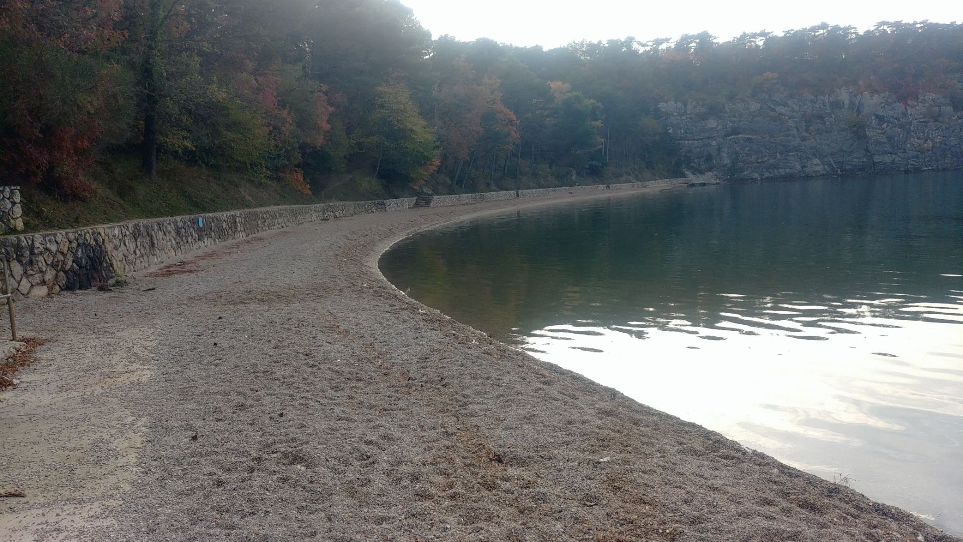 Foto von Pesja beach mit geräumige bucht