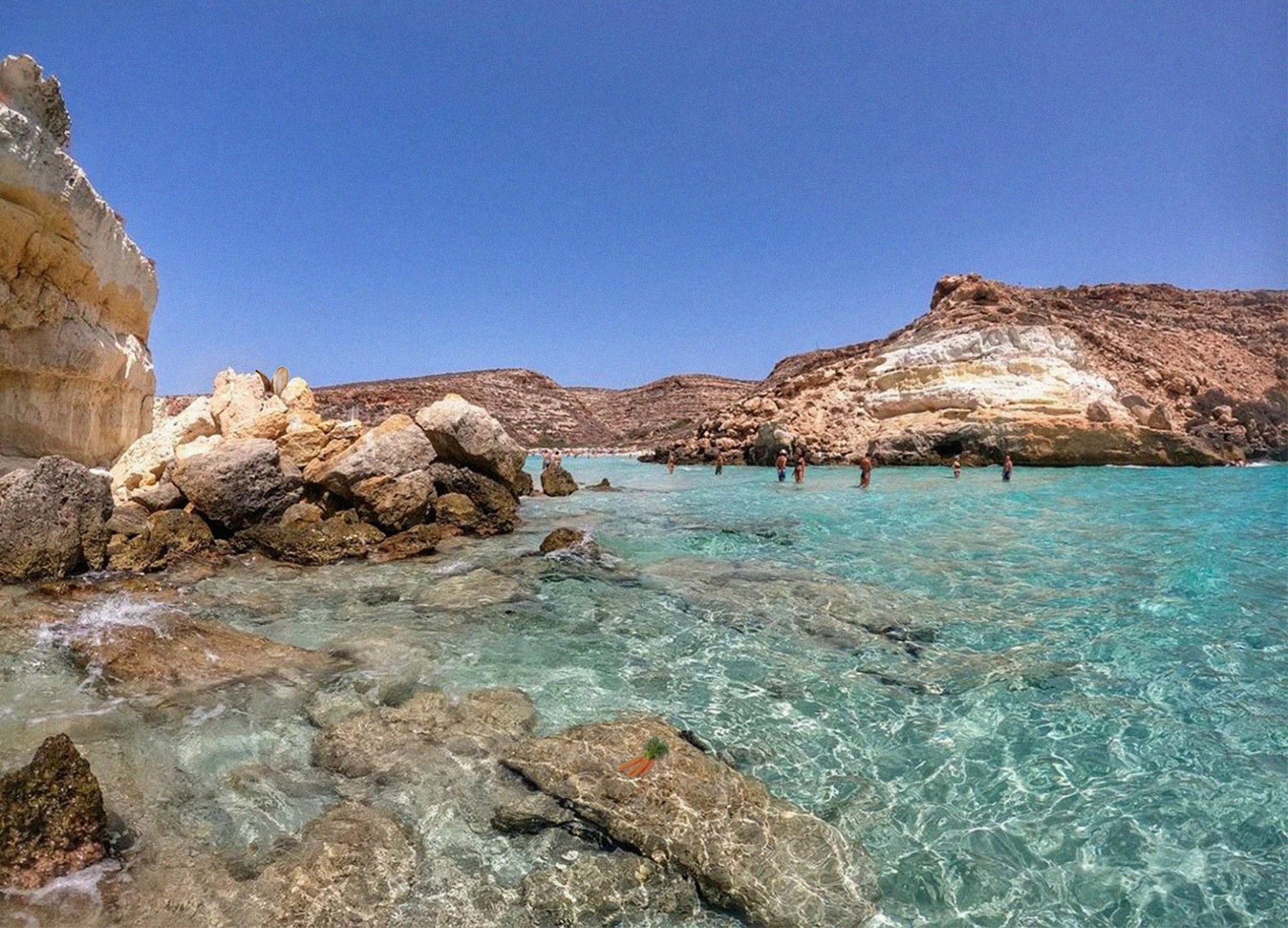 Foto von Dei Conigli Strand mit sehr sauber Sauberkeitsgrad