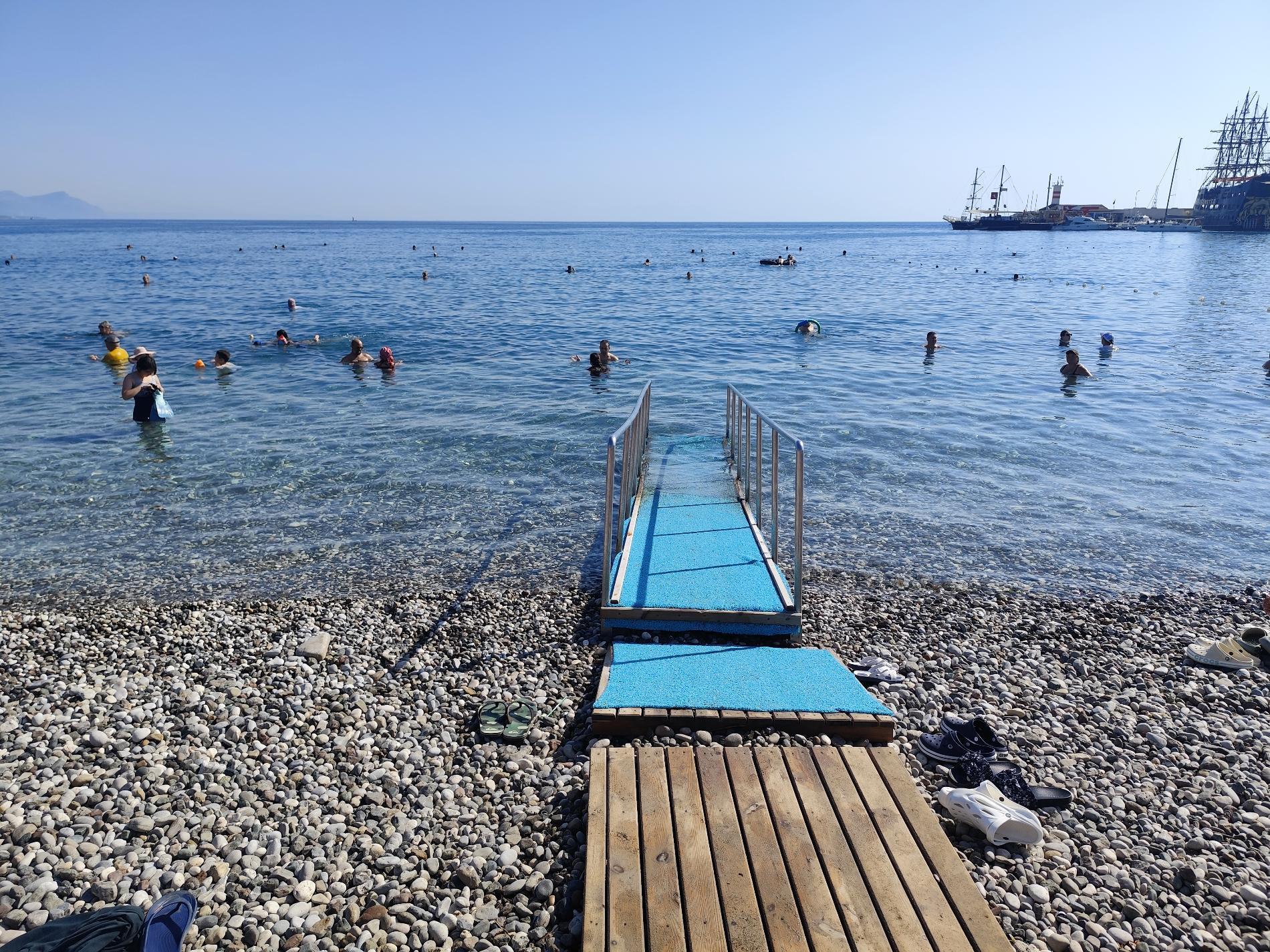 Foto von Kemer Halk Plaji - beliebter Ort unter Entspannungskennern