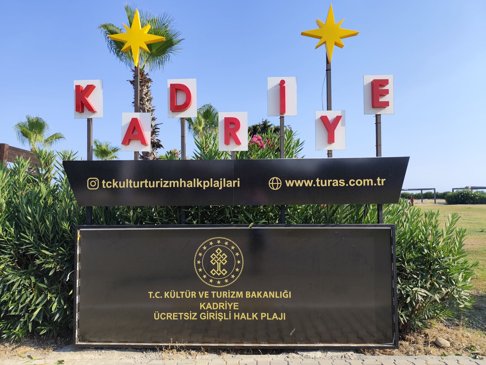 Foto von Kadriye Public Beach mit etwas sauber Sauberkeitsgrad