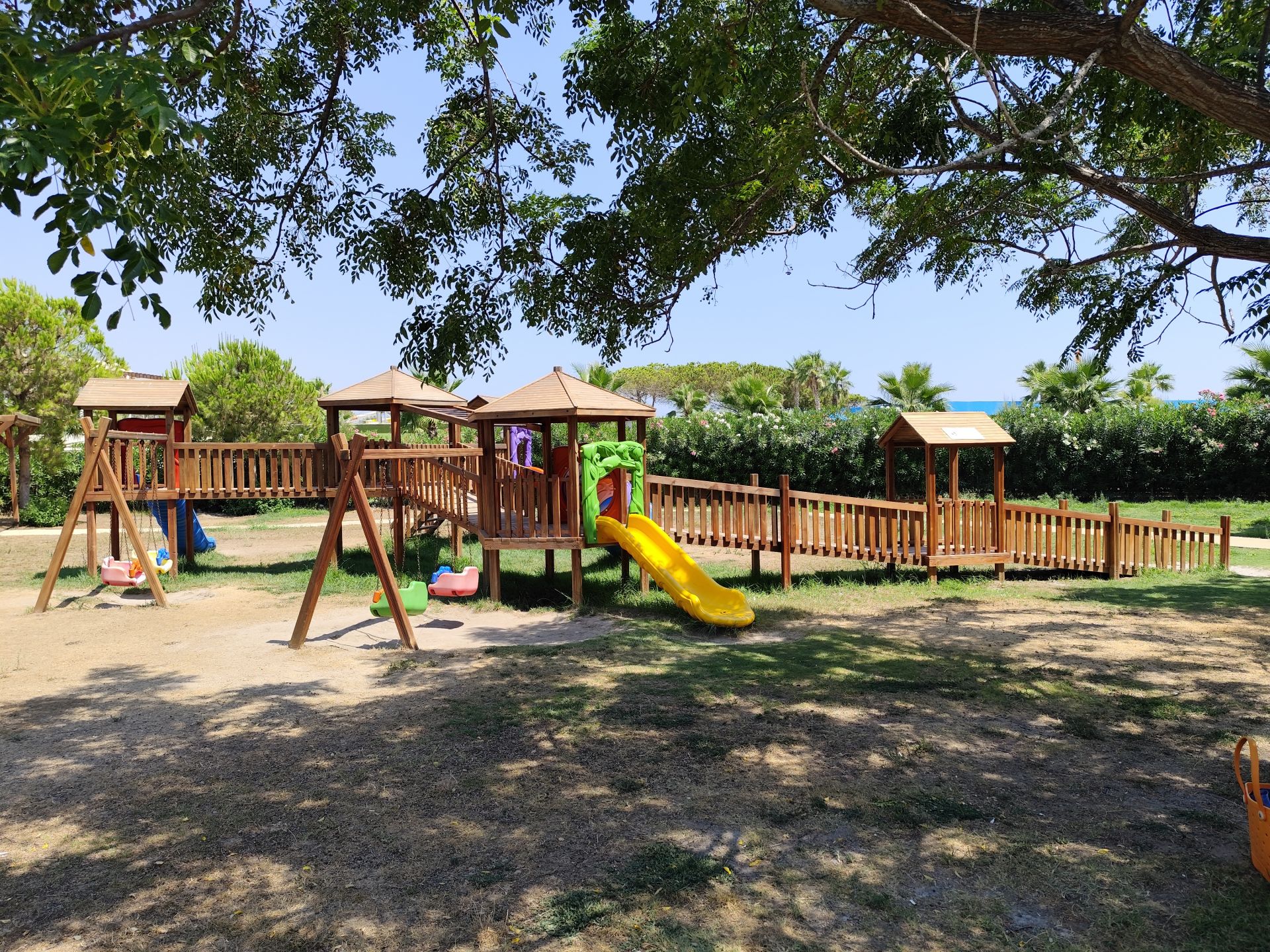 Foto von Belek Public beach teilweise hotelbereich