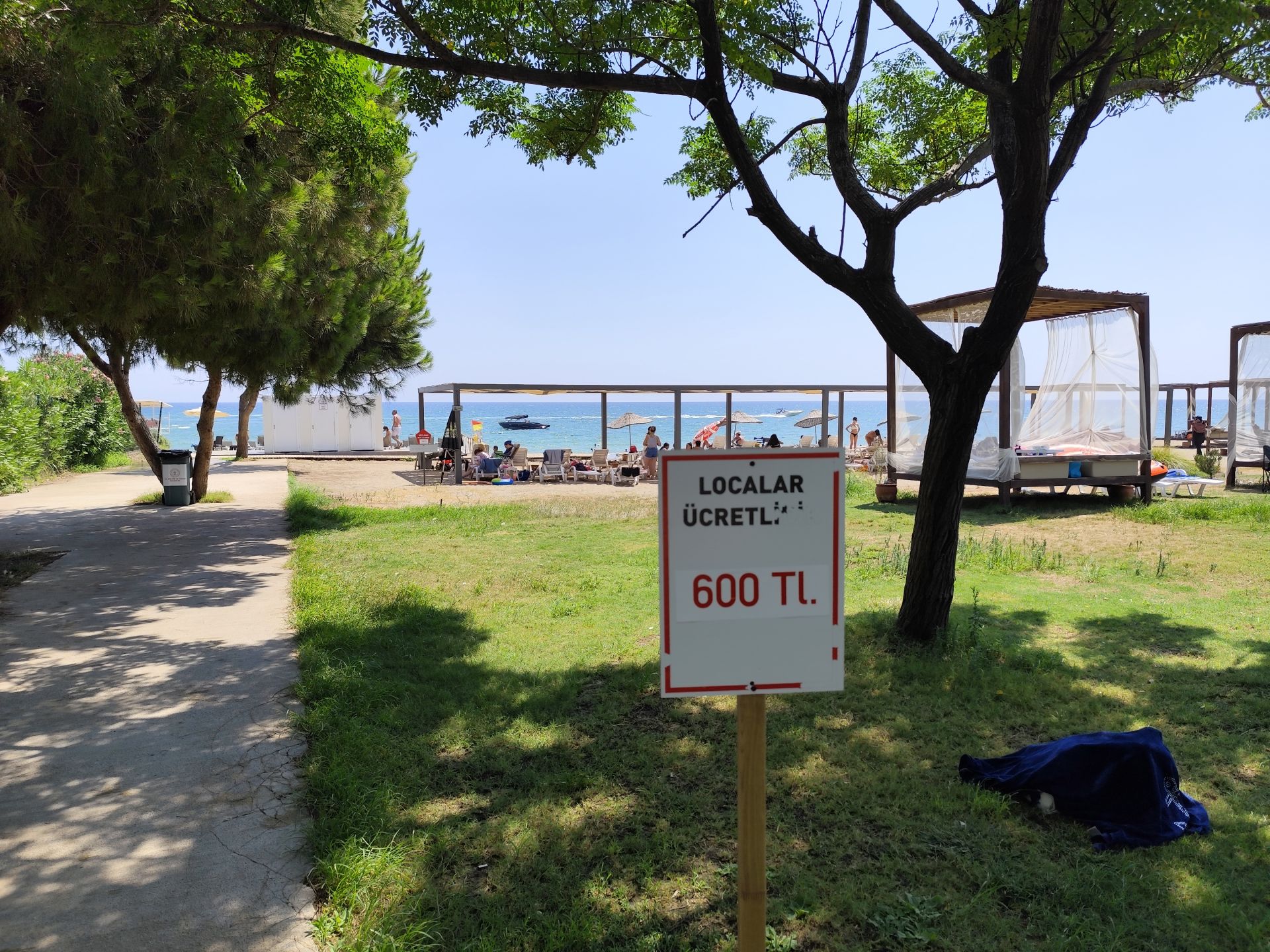 Foto von Belek Public beach und die siedlung