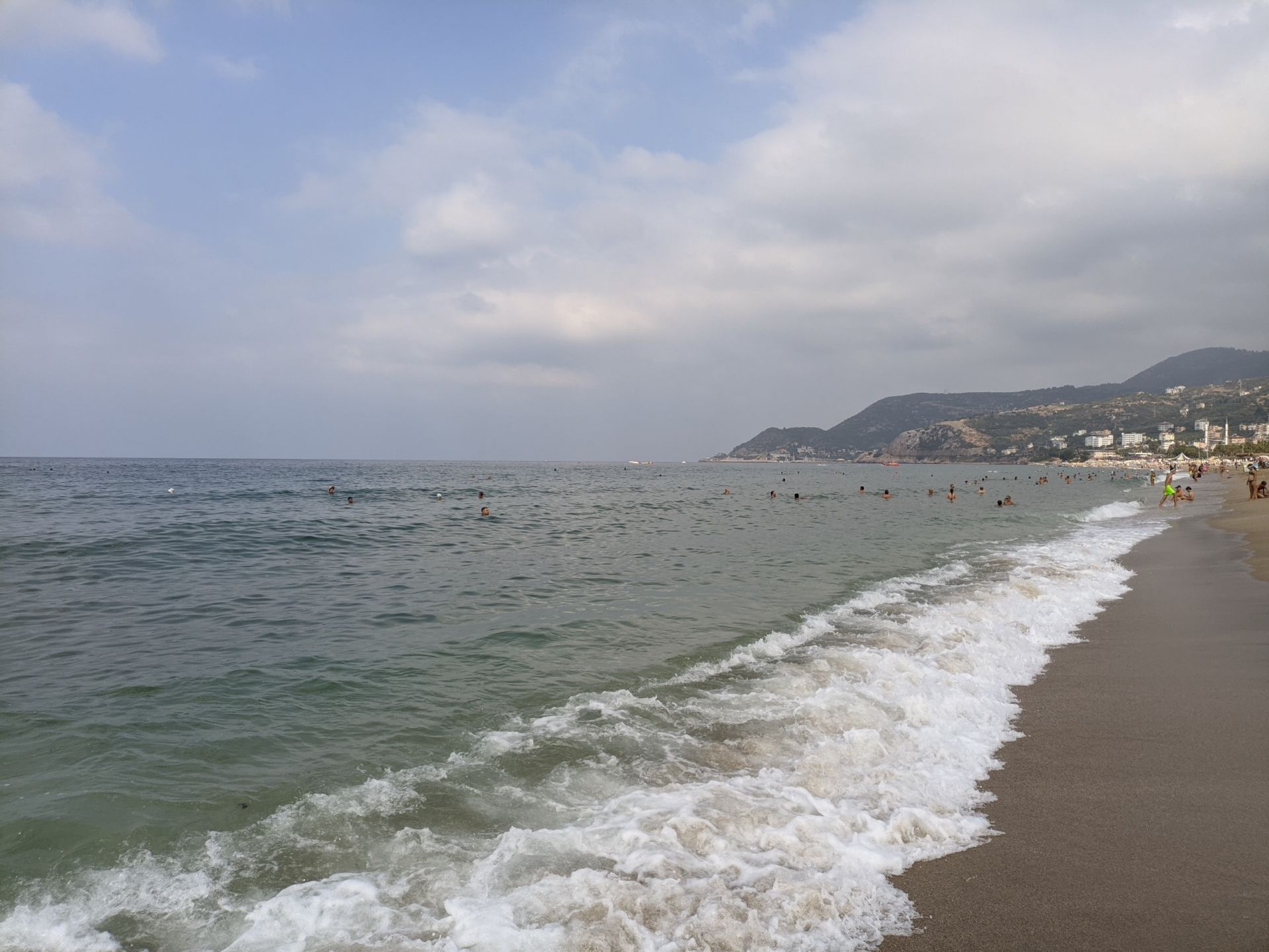 Foto von Kleopatra Strand mit lange, gerade küste