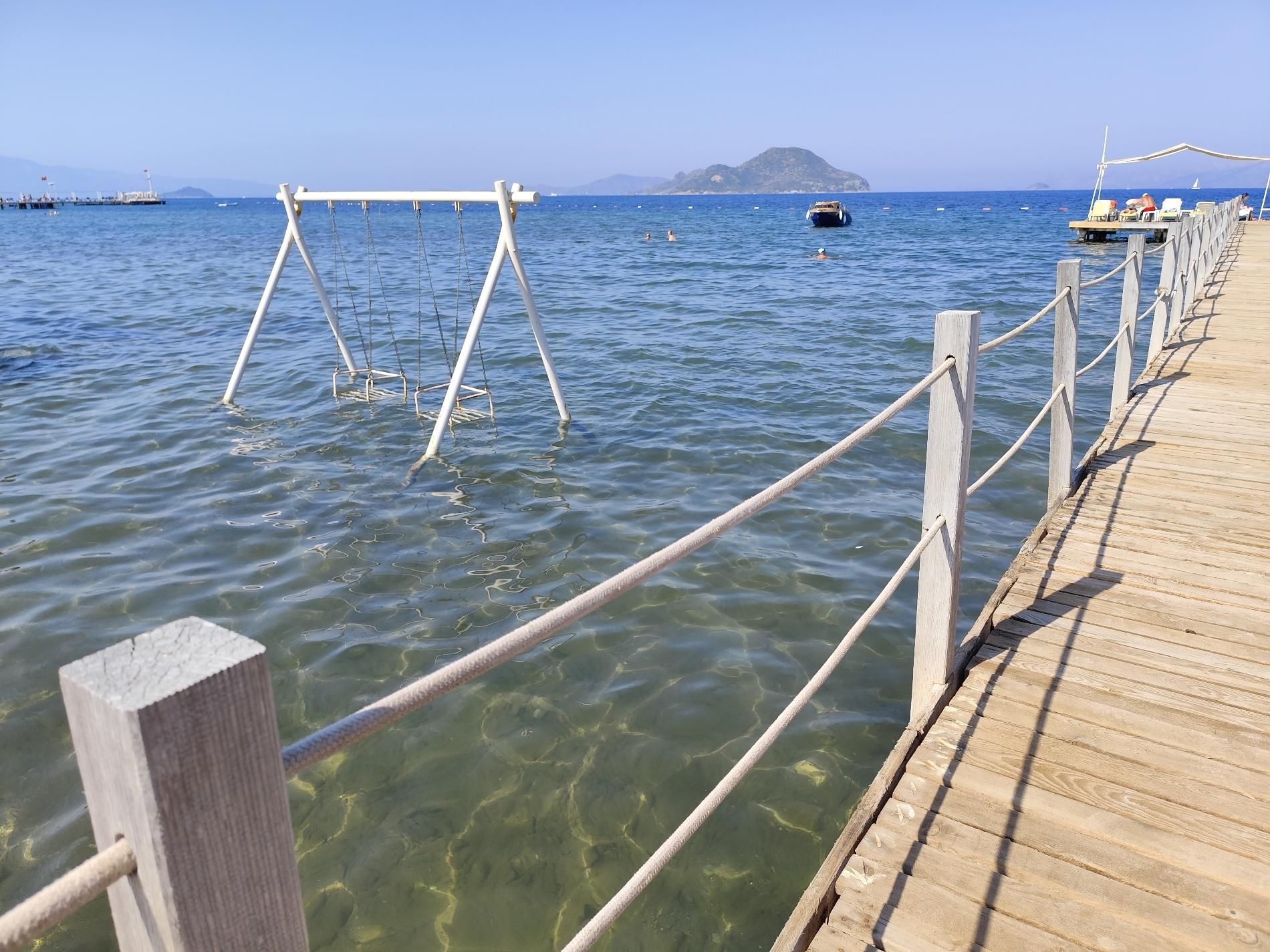 Foto von AVTA Tatil Koyu Iskelesi Plaji und die siedlung